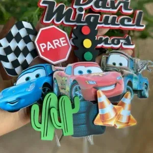 Arquivo de corte digital para topo de bolo no tema Carros Disney no formato Studio para máquinas Silhouette, ideal para decoração de festas infantis e aniversários.