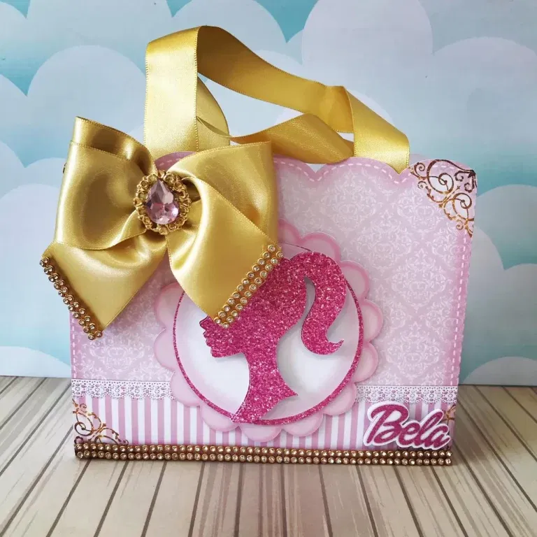 Arquivo digital de corte tema Barbie nos formatos Studio, PNG e PDF para máquinas Silhouette ou tesoura, ideal para decoração de festas e personalizados.