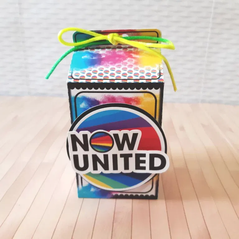 Conjunto de arquivos digitais tema Now United para festas para imprimir e recortar nos formatos Studio, PNG e PDF para máquinas de corte.