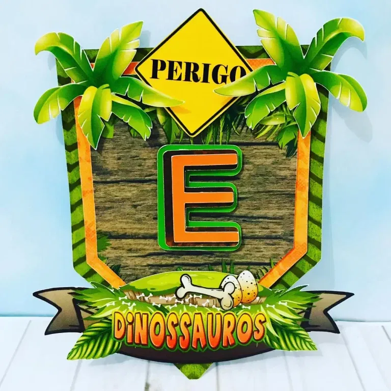 Moldes digitais de corte tema dinossauro Velociraptor nos formatos Studio e PDF para impressão de alta resolução e personalizados de festas.