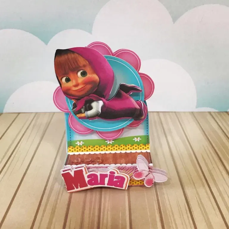 Arquivo para arranjo de mesa e itens de decoração Masha e o Urso nos formatos Studio, PNG e PDF, pronto para imprimir e recortar na Silhouette.