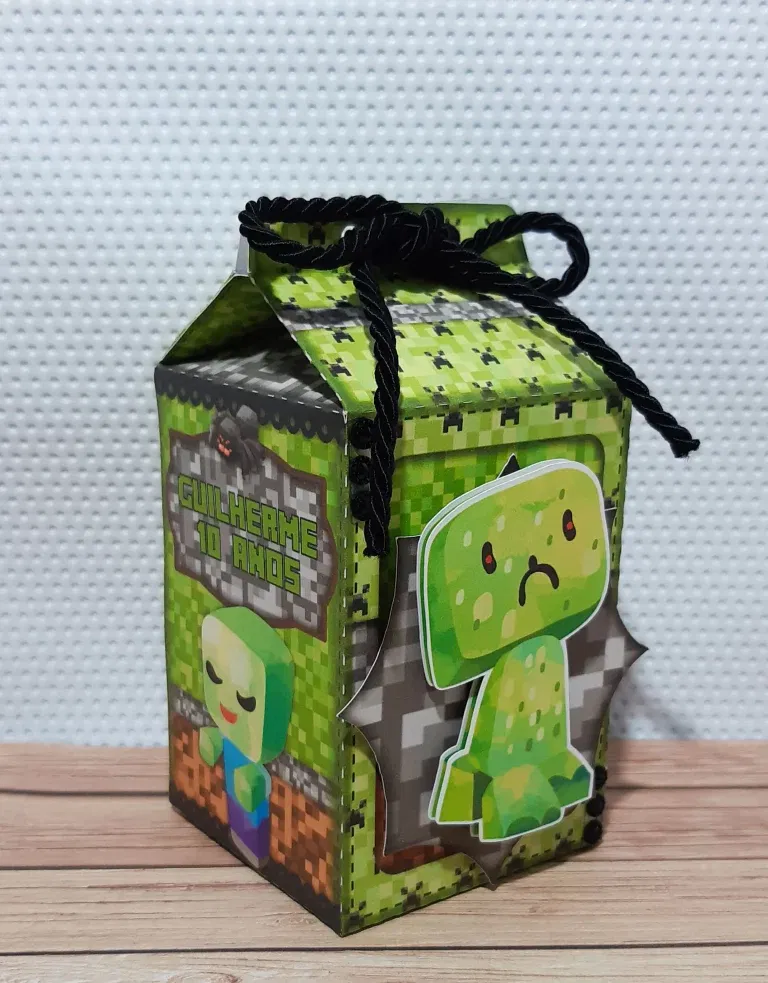 Molde de caixinha surpresa temática Minecraft nos formatos Studio e PDF para impressão em alta resolução e decoração de festas gamers.