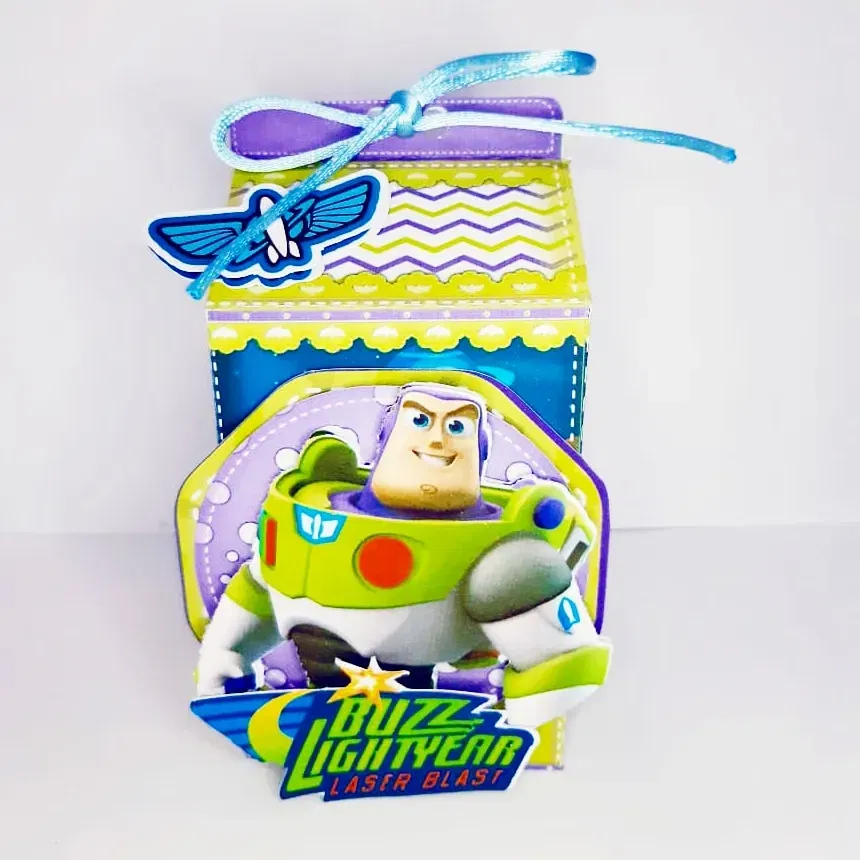 Arquivo de Buzz Lightyear para recortar nos formatos PDF e Studio ideal para centros de mesa e decorações de festas.