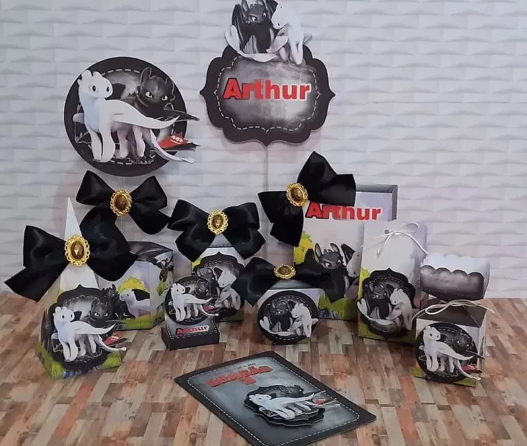 Arquivo de corte digital para centro de mesa no tema Como Treinar Seu Dragão no formato Studio para máquinas Silhouette, ideal para decoração de festas infantis.