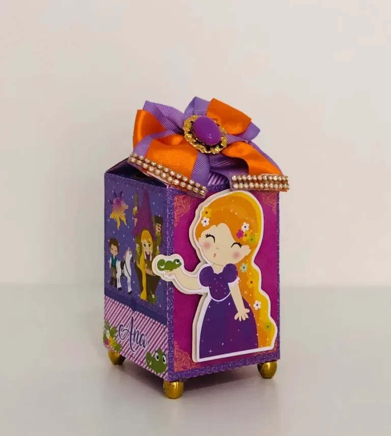 Moldes digitais de centro de mesa tema Rapunzel Enrolados nos formatos Studio e PDF para impressão de alta resolução e personalizados de festas infantis.
