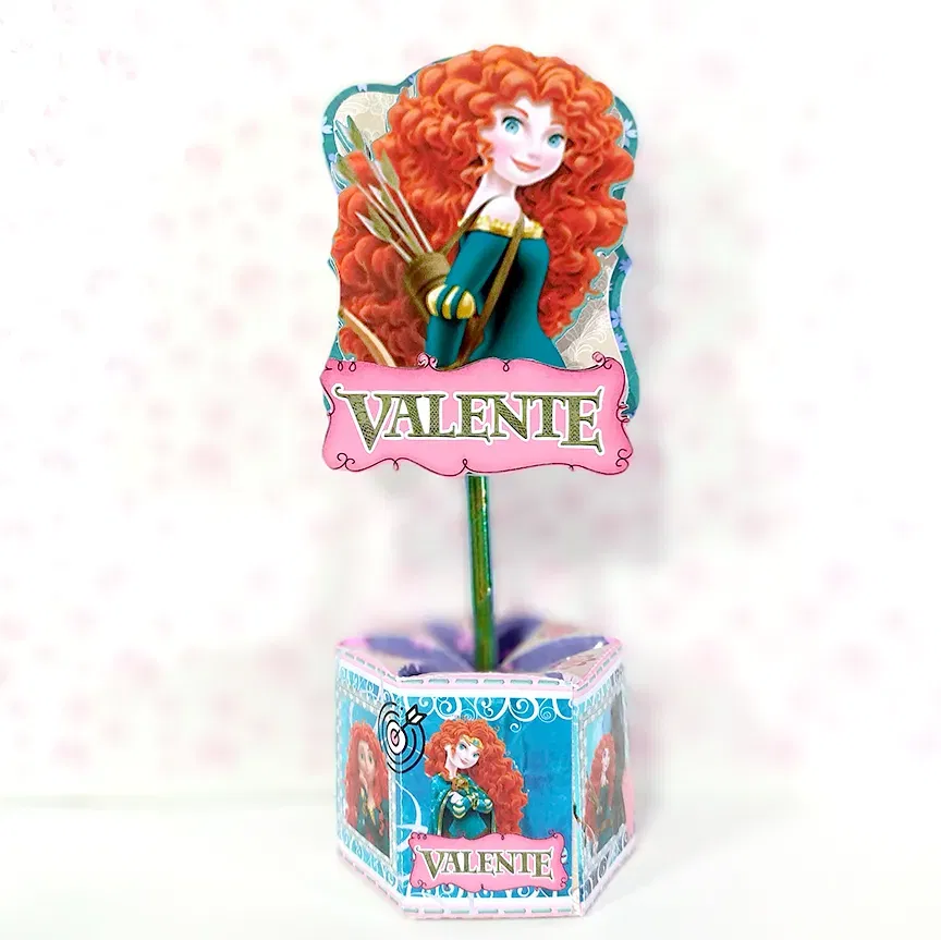 Moldes digitais de Valente para centro de mesa nos formatos Studio, PNG e PDF para impressão de alta qualidade e corte preciso na Silhouette.