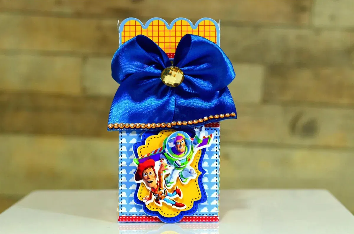 Moldes digitais de Toy Story para festa de aniversário nos formatos Studio e PDF para impressão de alta qualidade e corte preciso.