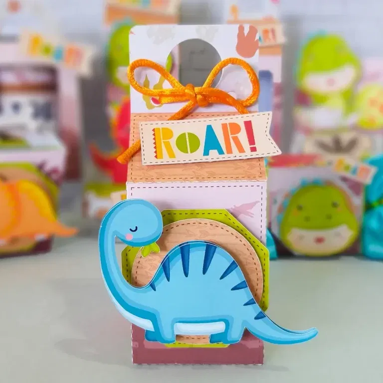Arquivo de corte para caixa e decoração temática Dinossauro Baby nos formatos Studio e PDF, ideal para festas de aniversário e batizados.