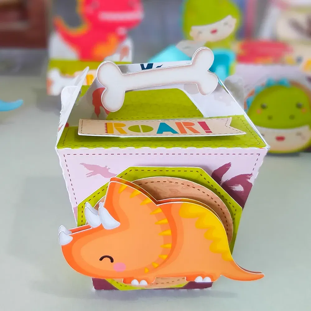 Moldes digitais de decoração tema Dinossauro Baby nos formatos Studio e PDF para impressão de alta resolução e personalizados de festas de primeiro aniversário.