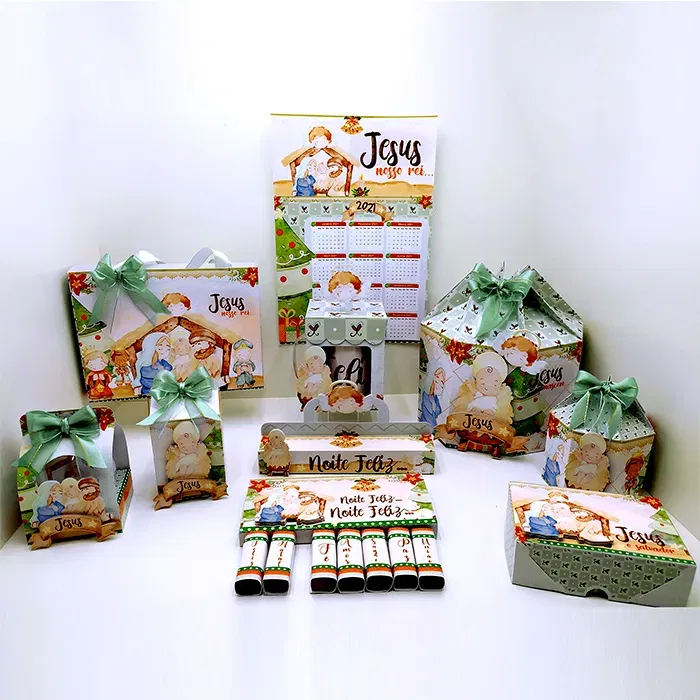 Arquivo digital para centro de mesa de Natal nos formatos Studio, PNG e PDF para imprimir e recortar na Silhouette ou manualmente com tesoura.