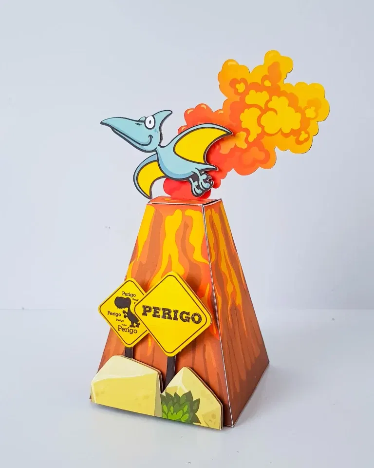 Arquivo de corte para caixa e decoração temática Dinossauro nos formatos Studio, PNG e PDF, ideal para festas de aniversário de luxo.