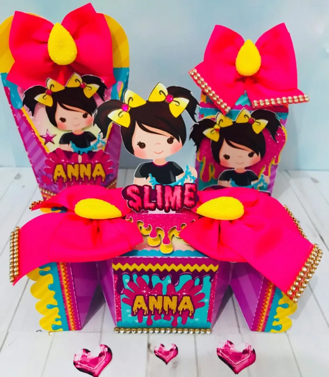 Arquivo de corte digital para topper de bolo e itens de decoração tema Slime nos formatos Studio e PDF para Silhouette.