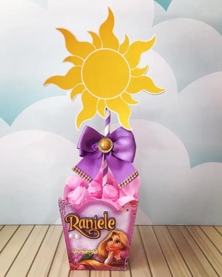 Arquivo para centro de mesa e itens de decoração Enrolados nos formatos Studio e PDF, pronto para imprimir e recortar na Silhouette ou tesoura.