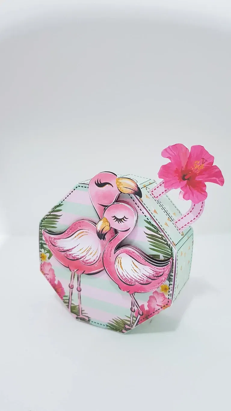 Arquivo de Flamingo para recortar nos formatos PDF, PNG e Studio ideal para decoração de mesas e festas tropicais.