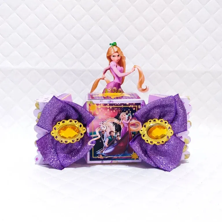 Arquivo para topo de bolo e itens de decoração simples Enrolados nos formatos Studio e PDF, pronto para imprimir e recortar na Silhouette.