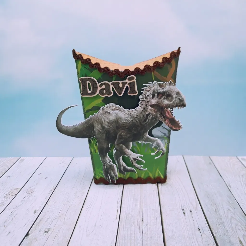 Arquivo para topo de bolo e itens de decoração Dinossauro Rex nos formatos Studio e PDF, pronto para imprimir e recortar na Silhouette.