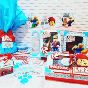 Arquivo digital tema Páscoa Roblox nos formatos Studio e PDF para topo de bolo e itens decorativos para imprimir e recortar na Silhouette.