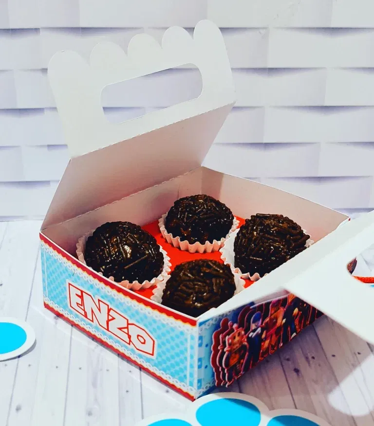 Arquivo de corte digital para topper de bolo e mimos tema Roblox nos formatos Studio e PDF para Silhouette e tesoura.