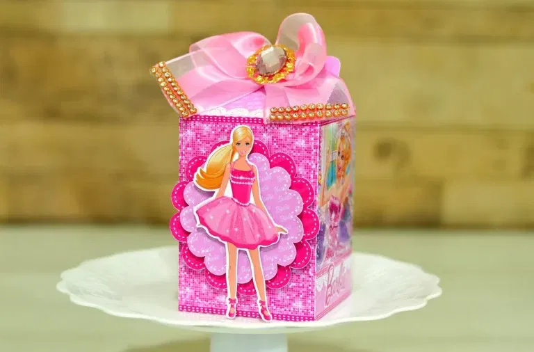 Moldes digitais de decoração Barbie Princesa nos formatos Studio e PDF para impressão de alta resolução e personalizados de festas infantis.