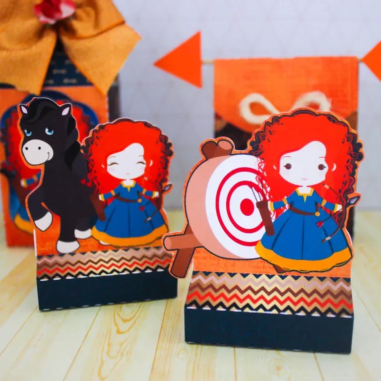 Conjunto de arquivos digitais tema Valente para festa infantil para imprimir e recortar no formato Studio para máquinas de corte.