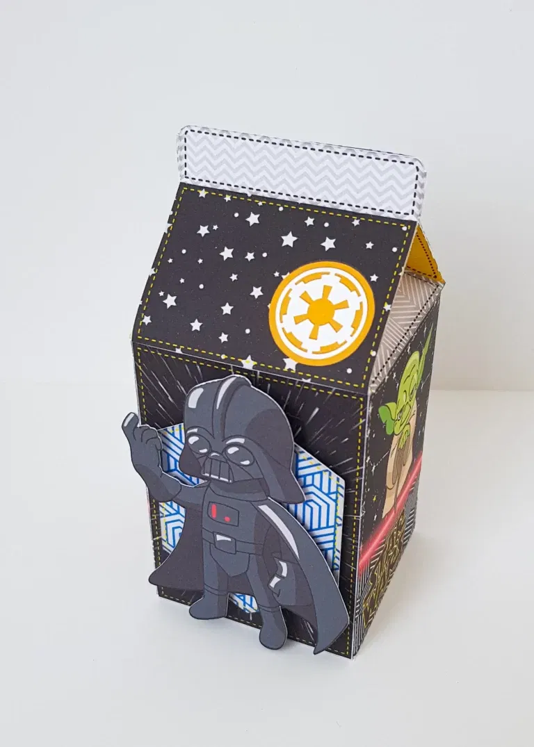 Arquivo para topo de bolo e itens de decoração Star Wars nos formatos Studio, PNG e PDF, pronto para imprimir e recortar na Silhouette.