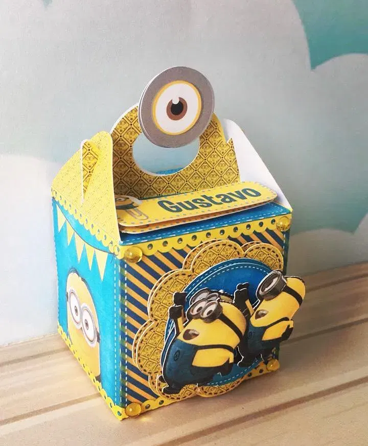 Conjunto de arquivos digitais tema Minions para aniversário infantil para imprimir e recortar nos formatos Studio, PNG e PDF.