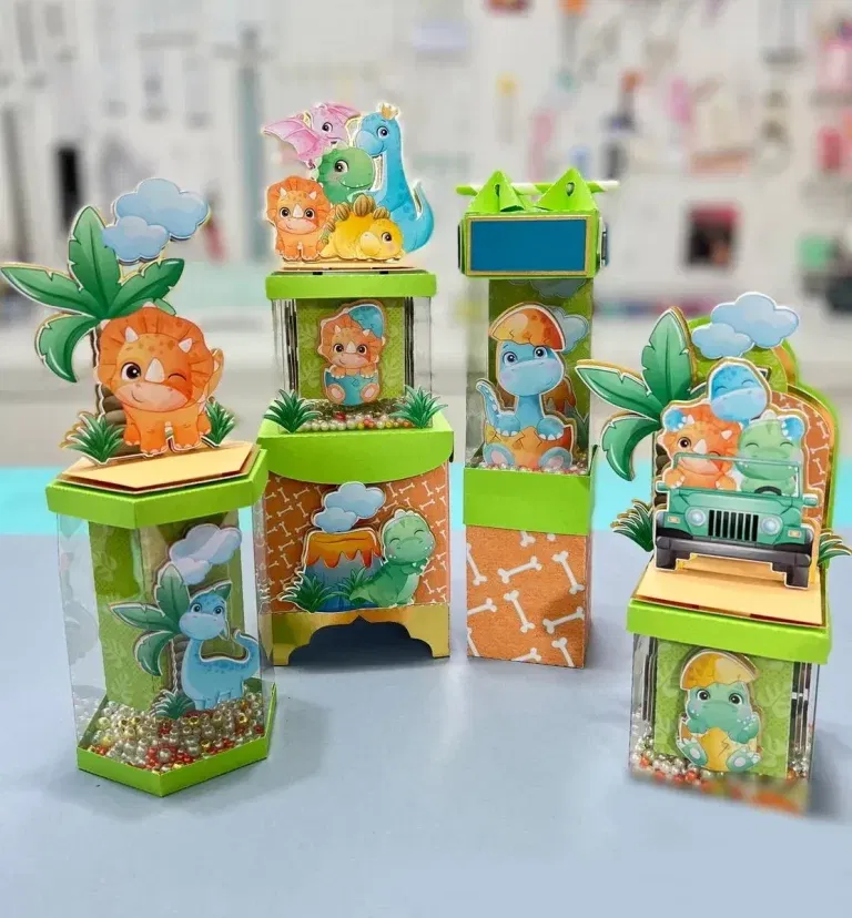 Arquivo de corte digital tema Dinossauro para Menina nos formatos Studio e PDF para máquinas Silhouette ou tesoura, ideal para decoração de festas infantis e aniversários.