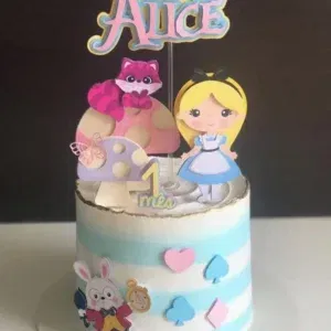 Arquivo de corte digital para topo de bolo tema Alice no País das Maravilhas no formato Studio para máquinas Silhouette, pronto para imprimir e recortar com alta precisão.