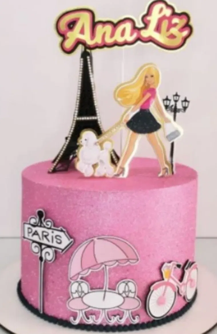 Topo de Bolo Barbie em Paris Studio