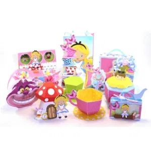 Moldes digitais de decoração tema Alice no País das Maravilhas nos formatos Studio e PDF para impressão de alta resolução e personalizados de festas.