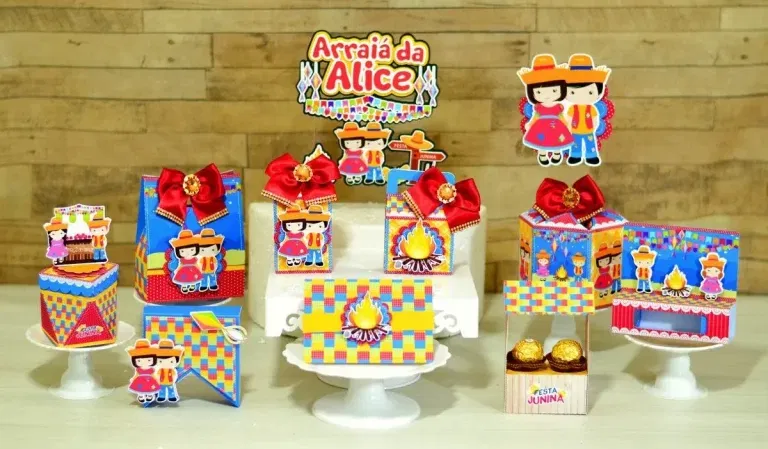 Moldes digitais de decoração para festa junina simples nos formatos Studio e PDF para impressão rápida e personalizados de festas em casa.