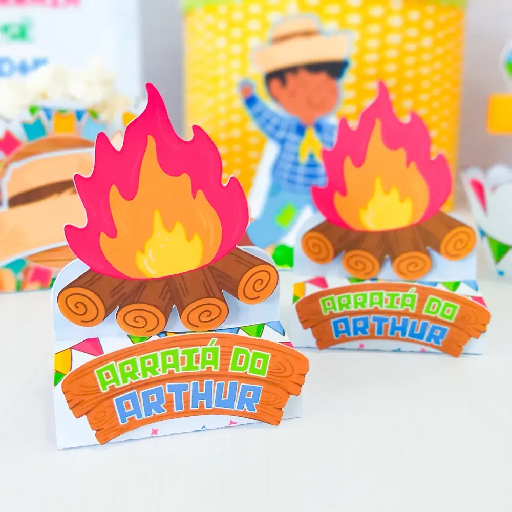 Arquivo de corte digital tema mesversário de festa junina nos formatos Studio e PDF para máquinas Silhouette ou tesoura, ideal para personalizados de luxo.