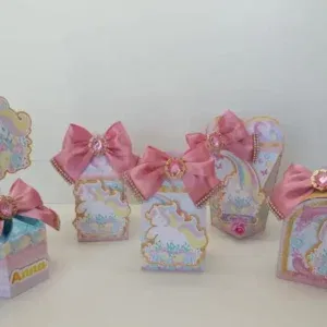 Arquivo de corte digital para decoração de aniversário tema Unicórnio no formato Studio para máquinas Silhouette, ideal para personalizados de luxo e festas infantis.