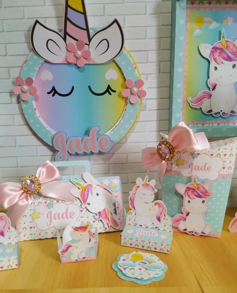 Arquivo para topo de bolo e papelaria tema festa infantil unicórnio simples nos formatos Studio, PNG e PDF, pronto para imprimir e recortar.