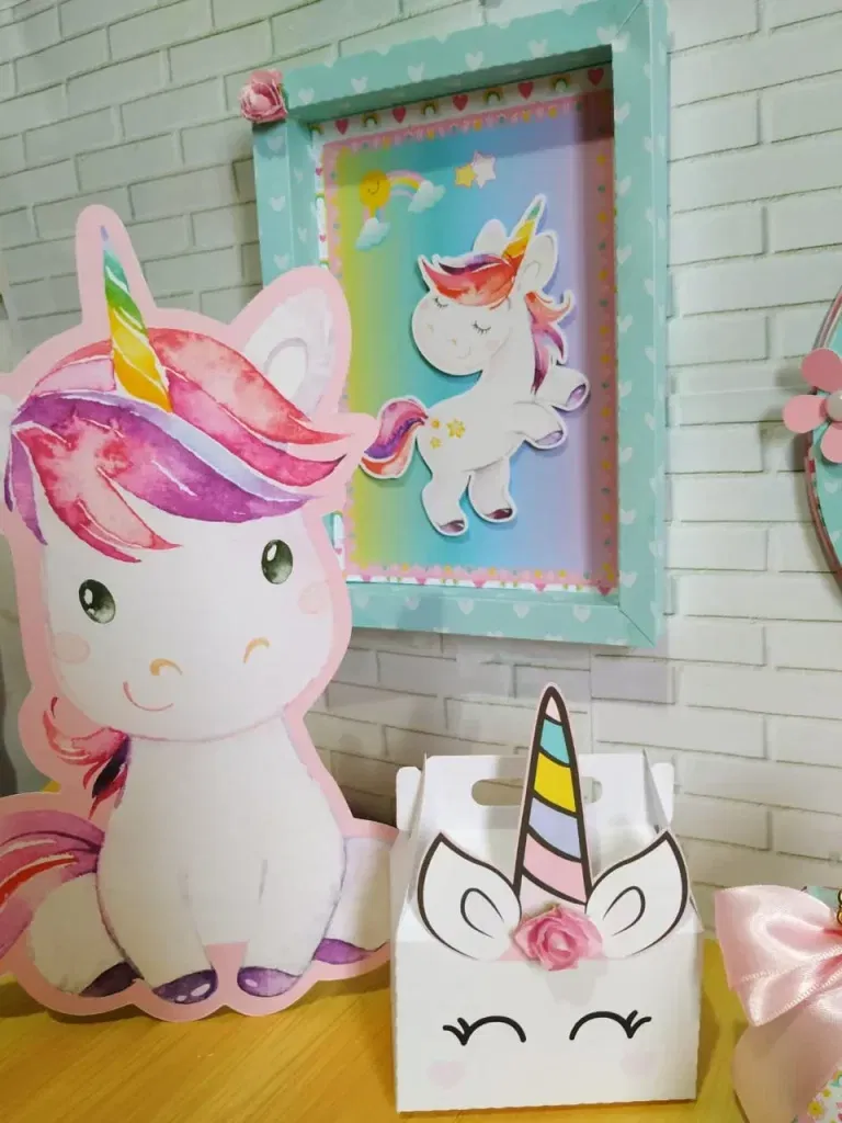 Molde de topo de bolo temático festa infantil unicórnio simples nos formatos Studio, PNG e PDF para decoração de festas e impressão em alta resolução.