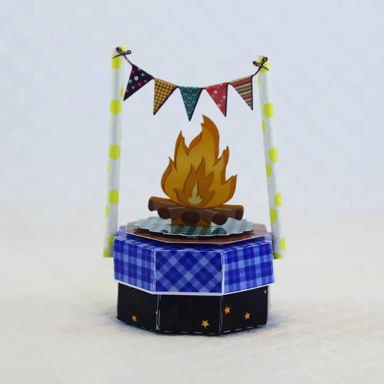 Arquivo de corte para bandeirolas e decoração temática de festa junina simples nos formatos Studio e PDF, ideal para festas rápidas e econômicas.